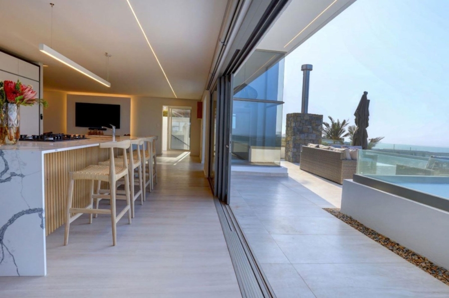4 Bedroom Property for Sale in Mossel Bay Central Western Cape